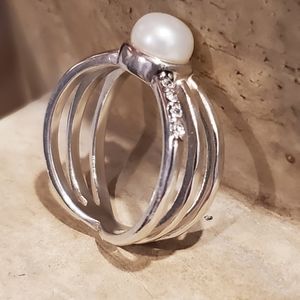 Silpada Prominent Pearl Ring